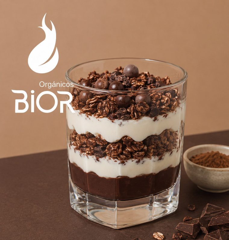 Delicia de granola Bior Cacao con yogur griego
